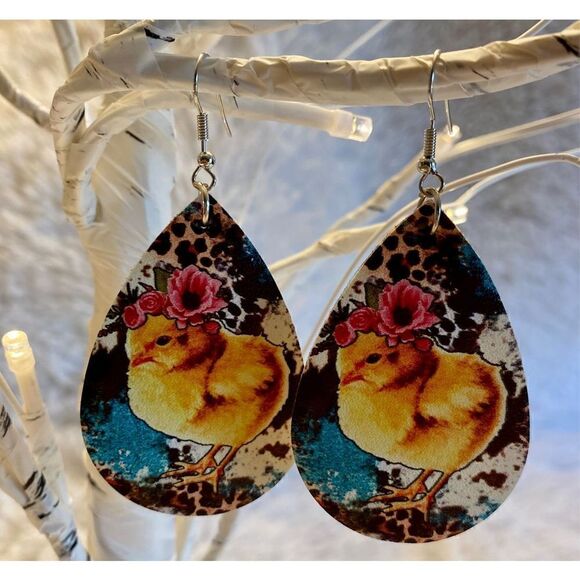 NEW Shabby Chic Farmhouse Leopard ￼Chick Pink Flower Earrings - Picture 1 of 4